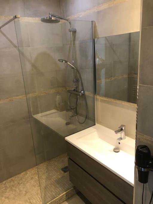 Apartment Cosy 3 Pieces En Face De La Gare Rambouillet