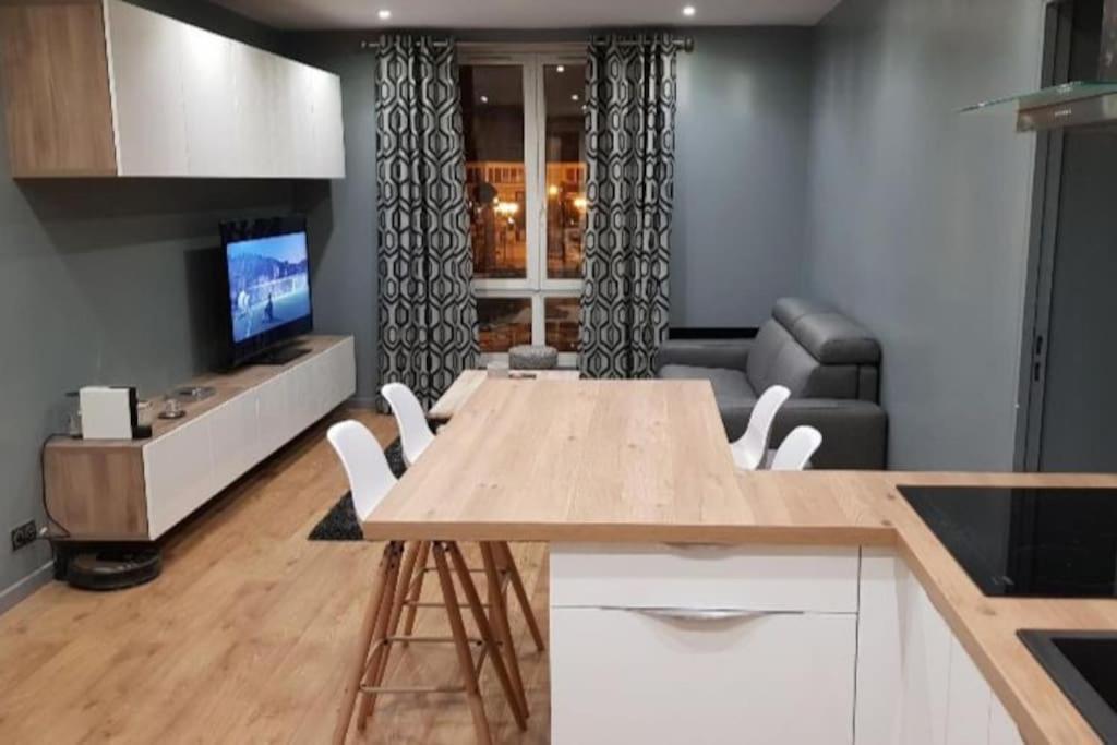 Apartment Cosy 3 Pieces En Face De La Gare Rambouillet